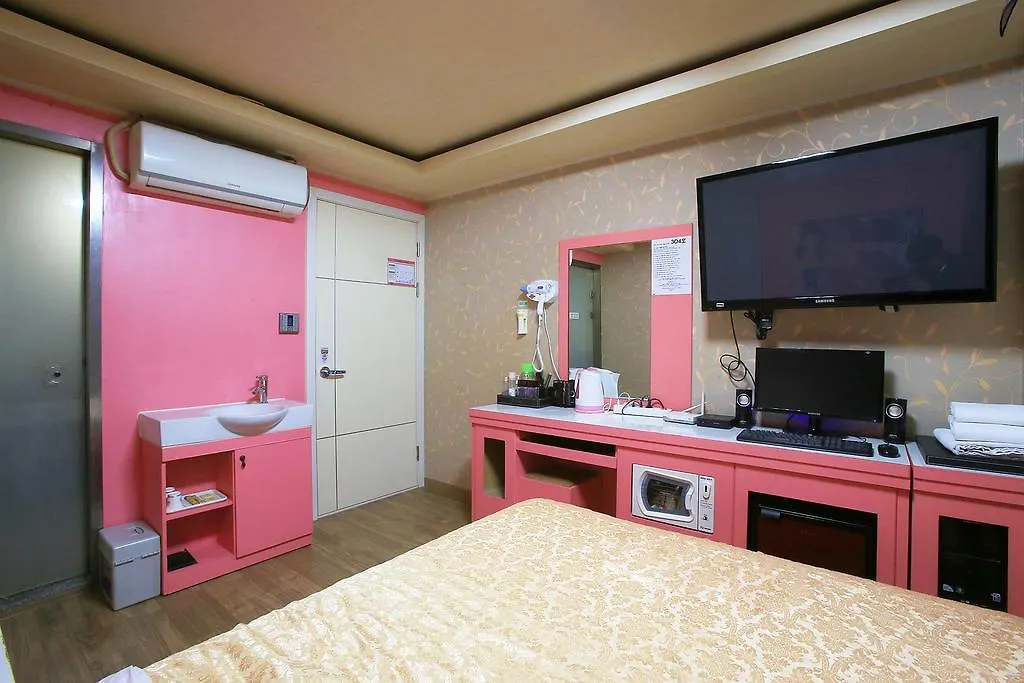 Real Boutique Hotel Seul 2*,  Güney Kore